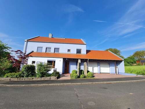 Foto - Haus zum Kaufen in Geroldshause 980.000,00 € 273 m²
