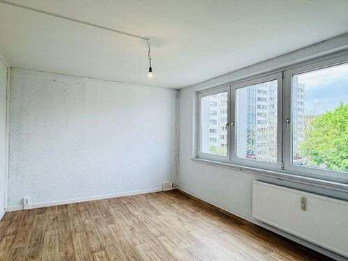 Foto - Wohnung zum Mieten in Freital 208,15 € 31.3 m²