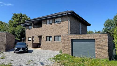 Foto - Haus zum Kaufen in Voerde 695.000,00 € 191 m²