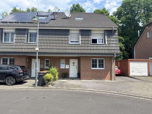Foto - Haus zum Kaufen in Rösrath 649.000,00 € 148 m²