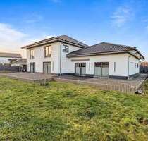 Haus zum Kaufen in Frankenberg (Eder) 818.000,00 € 268.49 m²