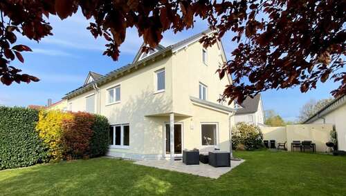 Foto - Haus zum Kaufen in Friedrichsdorf 800.000,00 € 173 m²