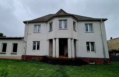 Foto - Haus zum Kaufen in Bad Schmiedeberg 250.000,00 € 400 m²