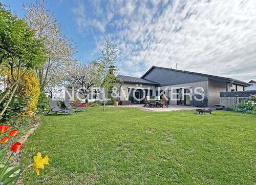 Foto - Haus zum Kaufen in Niddatal 749.000,00 € 208.53 m²