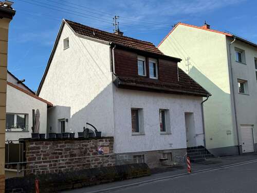 Foto - Haus zum Kaufen in Wiesloch 599.000,00 € 335 m²