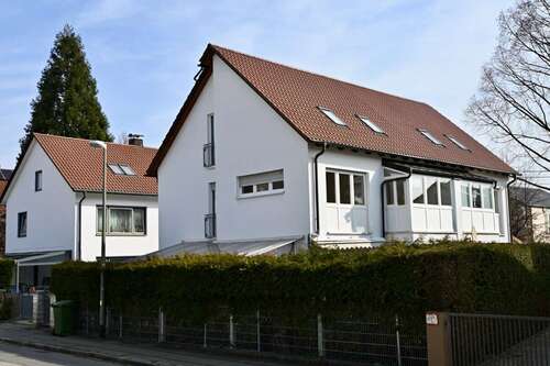 Foto - Haus zum Kaufen in Augsburg Göggingen 769.000,00 € 130.77 m²