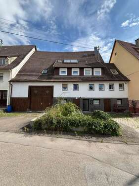 Foto - Haus zum Kaufen in Sulz am Neckar 100.000,00 € 245 m²