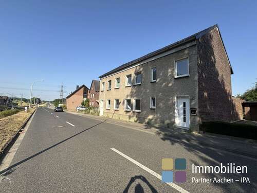 Foto - Haus zum Kaufen in Geilenkirchen Süggerath 249.000,00 € 159 m²