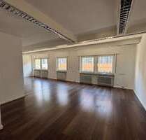 Büro in Stuttgart 1.700,00 € 146 m²