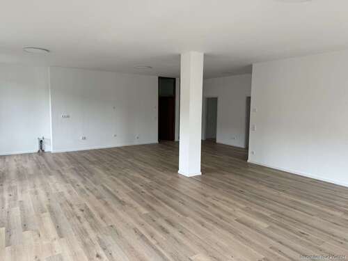 Foto - Wohnung zum Mieten in Kuchen 1.100,00 € 147 m²