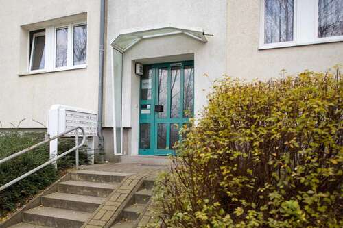 Foto - Wohnung zum Mieten in Neubrandenburg 246,00 € 40.91 m²