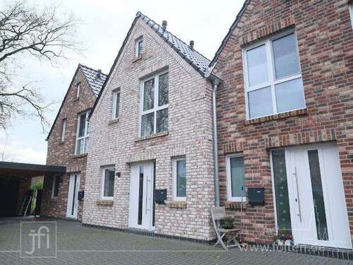 Foto - Haus zum Mieten in Wiesmoor 1.075,00 € 101.59 m²