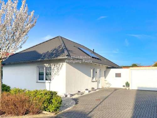 Foto - Haus zum Kaufen in Weeze-Wemb 329.000,00 € 101 m²