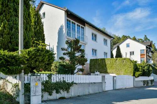 Foto - Haus zum Kaufen in Schwandorf 299.000,00 € 205 m²