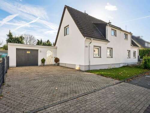 Foto - Haus zum Kaufen in Herzogenrath 219.000,00 € 87.26 m²
