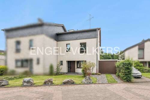 Foto - Haus zum Kaufen in Köln - RathHeumar 620.000,00 € 180 m²