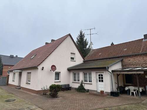 Foto - Haus zum Kaufen in Kasel-Golzig 220.000,00 € 150 m²