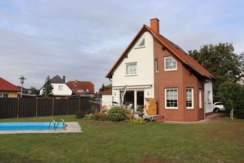 Foto - Haus zum Kaufen in Hohenwarthe 399.000,00 € 140.85 m²