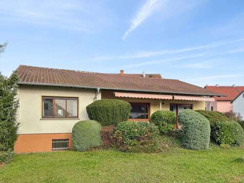 Foto - Haus zum Kaufen in Wöllstadt 445.000,00 € 116.97 m²