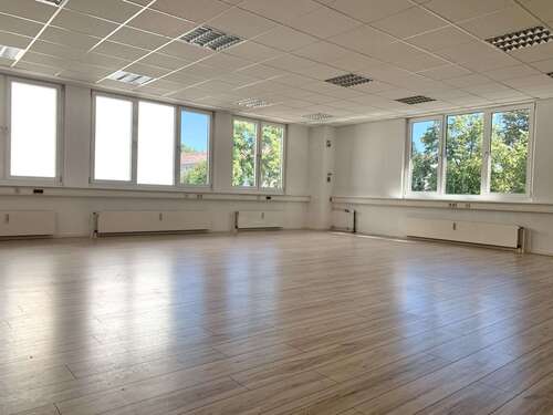 Foto - Büro in Altlandsberg 958,00 € 136.83 m²