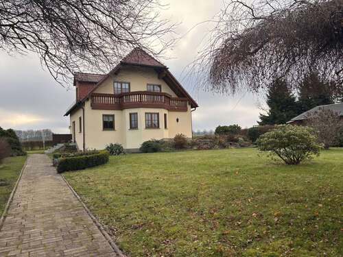 Foto - Haus zum Kaufen in Struppen 449.000,00 € 140 m²