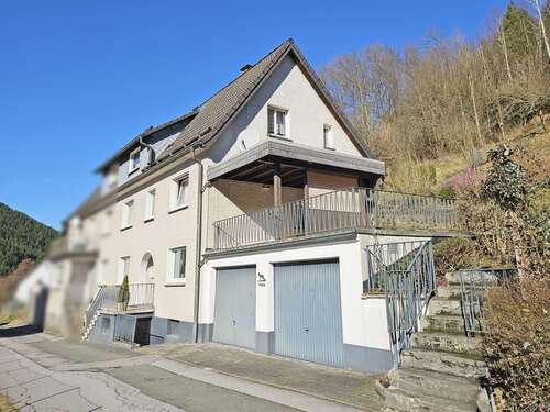 Foto - Haus zum Kaufen in Sundern (Sauerland) 99.000,00 € 142 m²