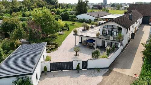 Foto - Haus zum Kaufen in Leverkusen 2.700.000,00 € 543 m²