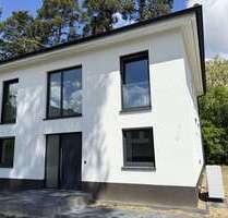 Haus zum Kaufen in Brandenburg - Blankenfelde-Mahlow 940.000,00 € 153 m²