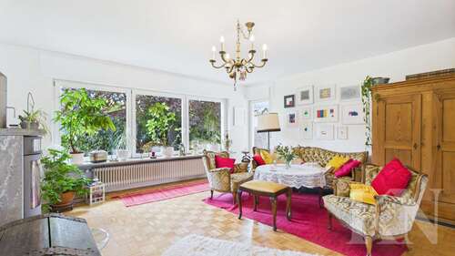 Foto - Haus zum Kaufen in Saarbrücken 598.000,00 € 335.58 m²