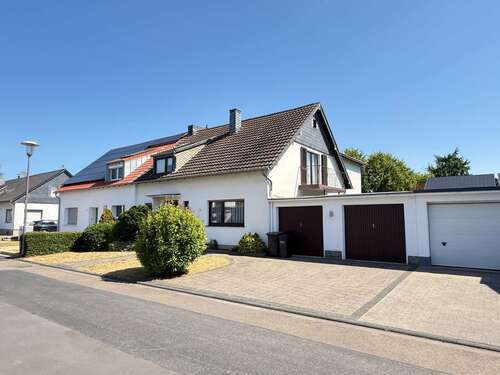 Foto - Haus zum Kaufen in Köln - Brück 742.000,00 € 177 m²