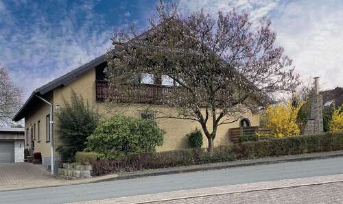 Foto - Haus zum Kaufen in Extertal 364.000,00 € 220 m²