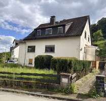 Haus zum Kaufen in Aßlar-Ortsteil 215.000,00 € 215 m² Haus zum Kaufen in Aßlar-Ortsteil 215.000,00 € 215 m²