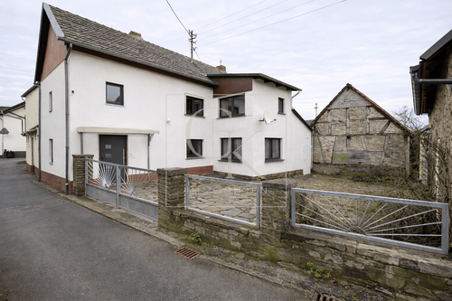 Foto - Haus zum Kaufen in Niederzissen 150.000,00 € 108 m²