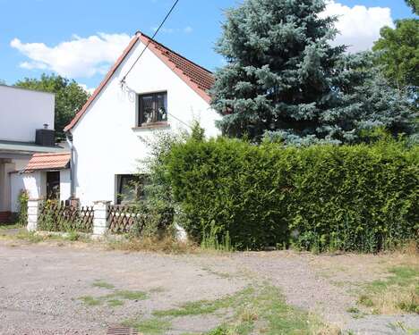 Foto - Haus zum Kaufen in Landsberg 75.000,00 € 90 m²