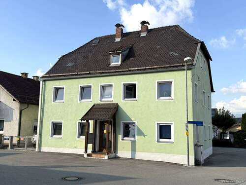 Foto - Haus zum Kaufen in Hengersberg 199.000,00 € 182 m²