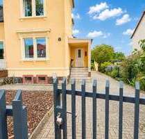 Haus zum Kaufen in Weinböhla 525.000,00 € 208 m²