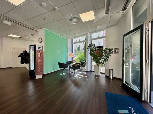 Foto - Einzelhandel in Düsseldorf 3.332,29 € 114 m²