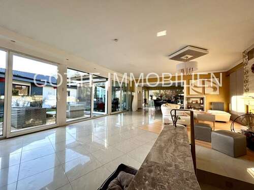 Foto - Haus zum Kaufen in Gütersloh 695.000,00 € 254 m²