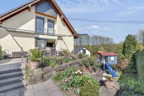 Foto - Haus zum Kaufen in Rengsdorf 549.000,00 € 153 m²