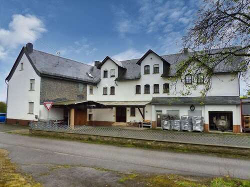Foto - Haus zum Kaufen in Dickenschied 490.000,00 € 415 m²