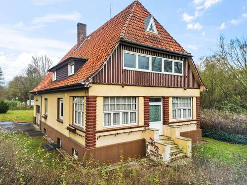 Foto - Haus zum Kaufen in Hameln 240.000,00 € 194.57 m²
