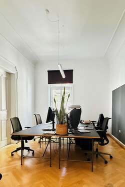 Foto - Büro in München 330,00 € 4 m² - 330,00&nbsp;EUR Kaltmiete, ca.&nbsp; 4,00&nbsp;m&sup2;