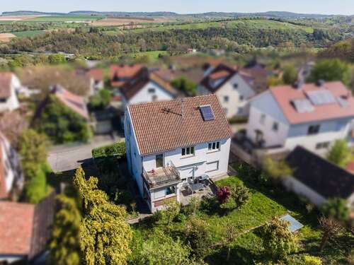 Foto - Haus zum Kaufen in Erdmannhausen 649.000,00 € 170 m²