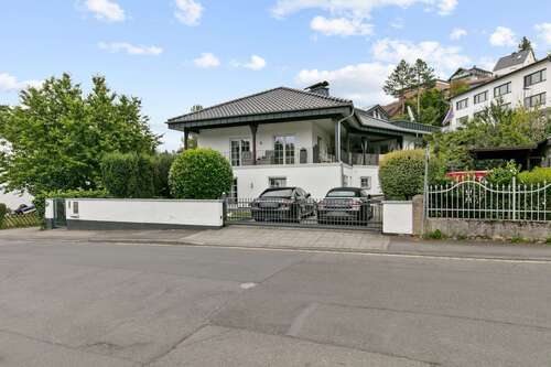 Foto - Haus zum Kaufen in Wachtberg 998.000,00 € 258 m²