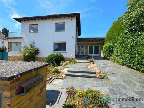 Foto - Haus zum Kaufen in Hofheim am Taunus 895.000,00 € 228 m²