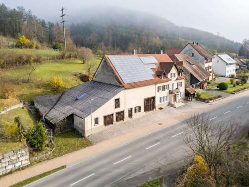 Foto - Haus zum Kaufen in Klettgau 810.000,00 € 450 m²