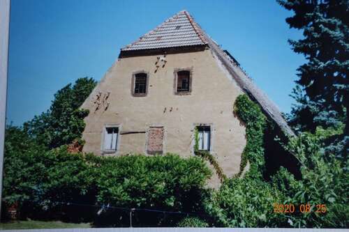 Foto - Haus zum Kaufen in Stauchitz 98.000,00 € 360 m²