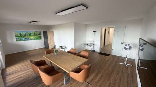 Foto - Wohnung zum Mieten in Neustadt 1.165,00 € 98 m²