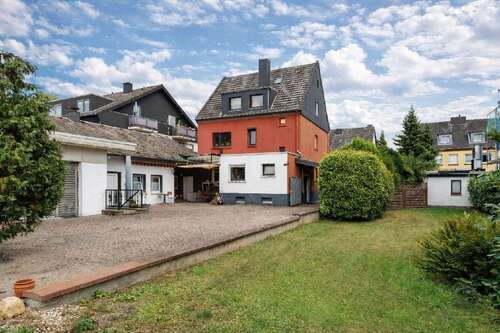 Foto - Haus zum Kaufen in Leverkusen 595.000,00 € 189 m²