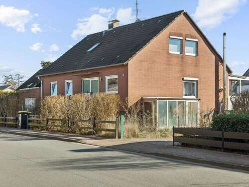 Foto - Haus zum Kaufen in Garbsen 325.000,00 € 128 m²